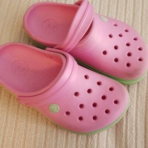 Crocs pink SIZE J 2